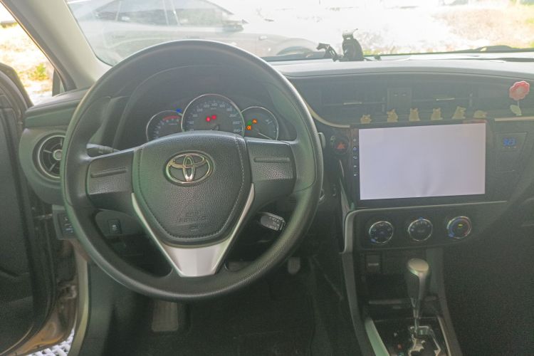 Toyota Corolla 2019 #10 Toyota Corolla 2019 car image #10