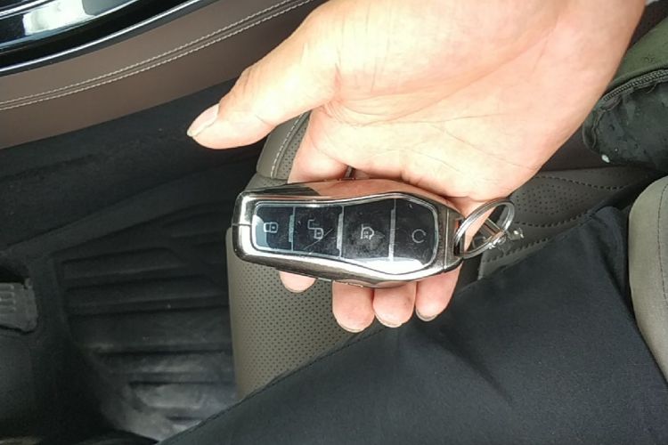 BYD Han 2025 car image #14