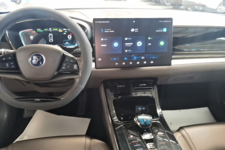 BYD Han 2022 car image #11