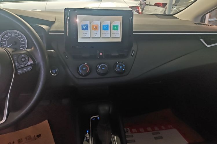 Toyota Corolla 2023 immagine di auto #13
