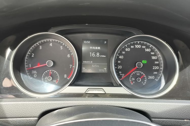 Volkswagen Golf 2014 car image #12