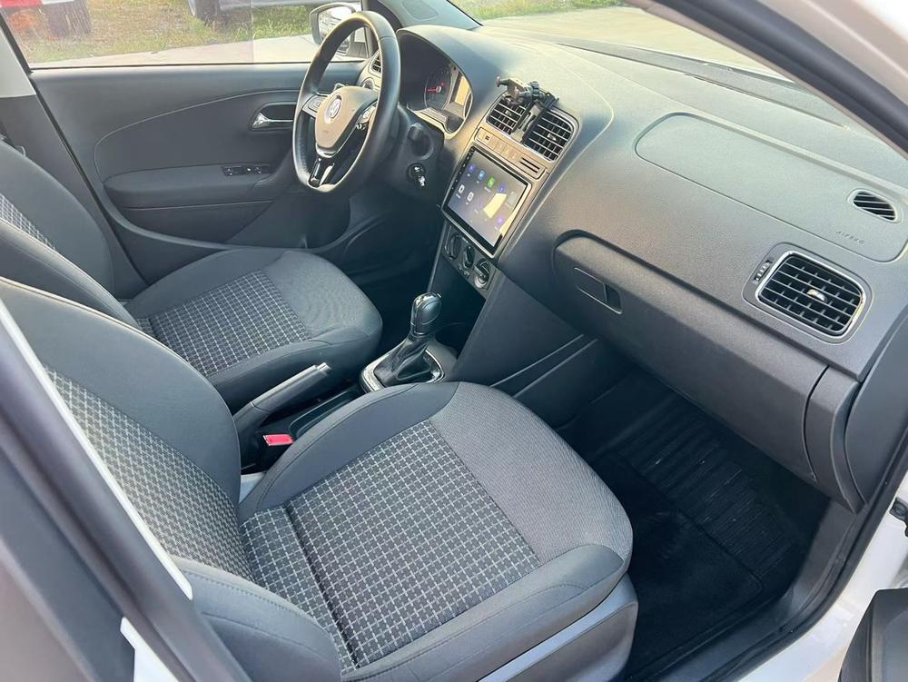 Volkswagen Polo 2019 car image #7