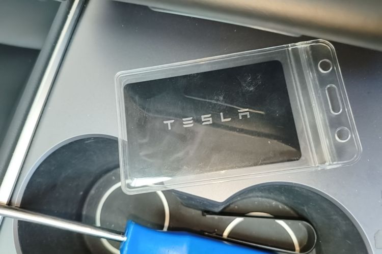Tesla Model Y 2024 #9 Tesla Model Y 2024 صورة سيارة #9