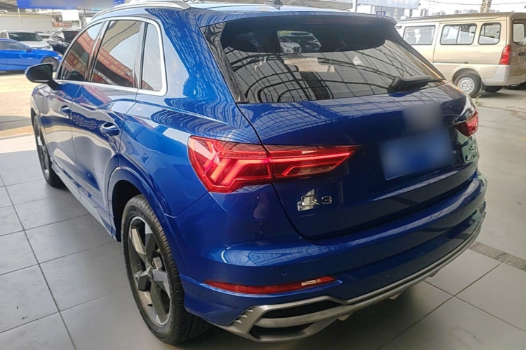 Audi Q3 2019 #7 Audi Q3 2019 car image #7