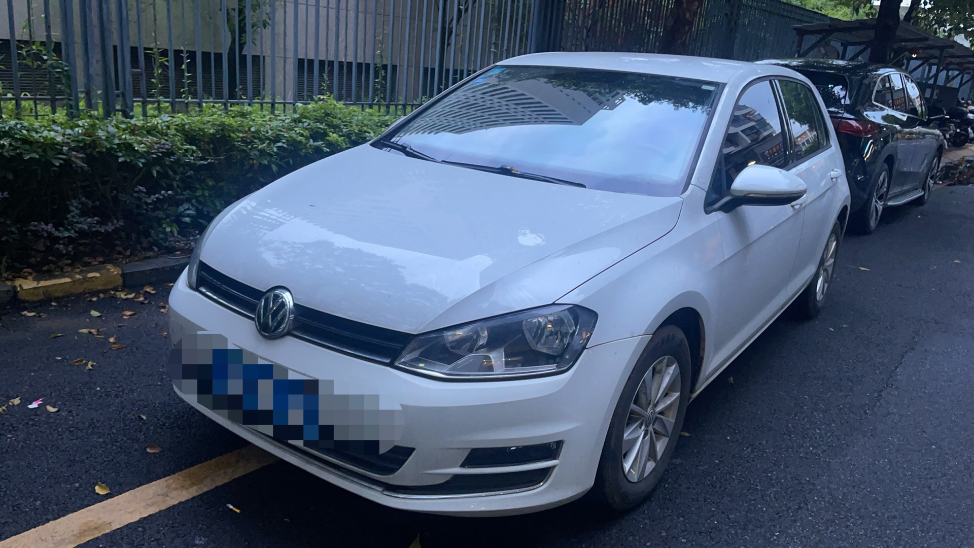 2017 2017 car image
