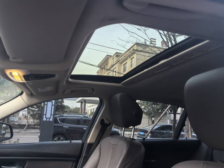 BMW 3 Series 2018 #9 BMW 3 Series 2018 car image #9