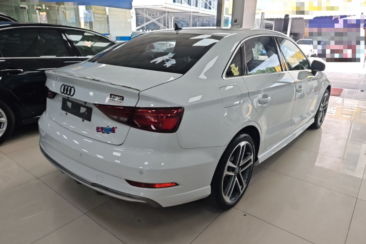 Audi A3 2019 car image #7