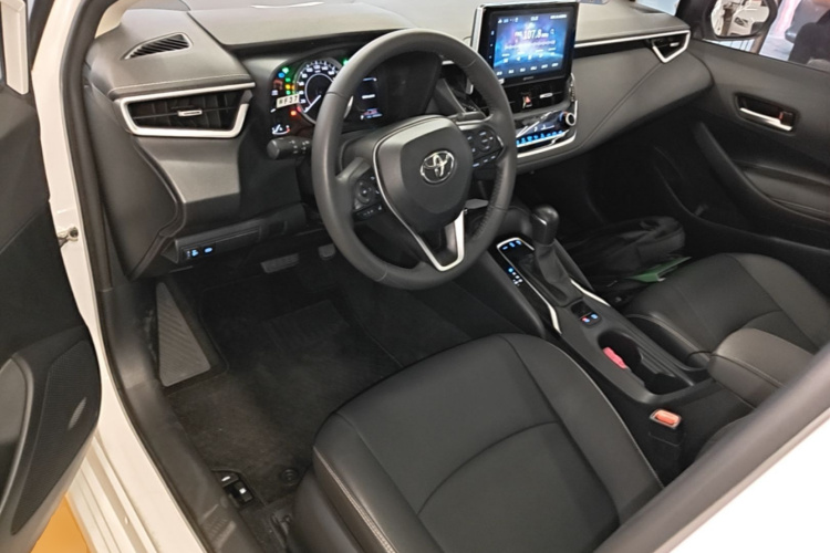 Toyota Corolla 2020 #11 Toyota Corolla 2020 صورة سيارة #11