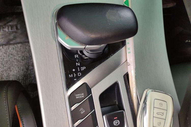 GEELY Coolray 2023 image de voiture #14