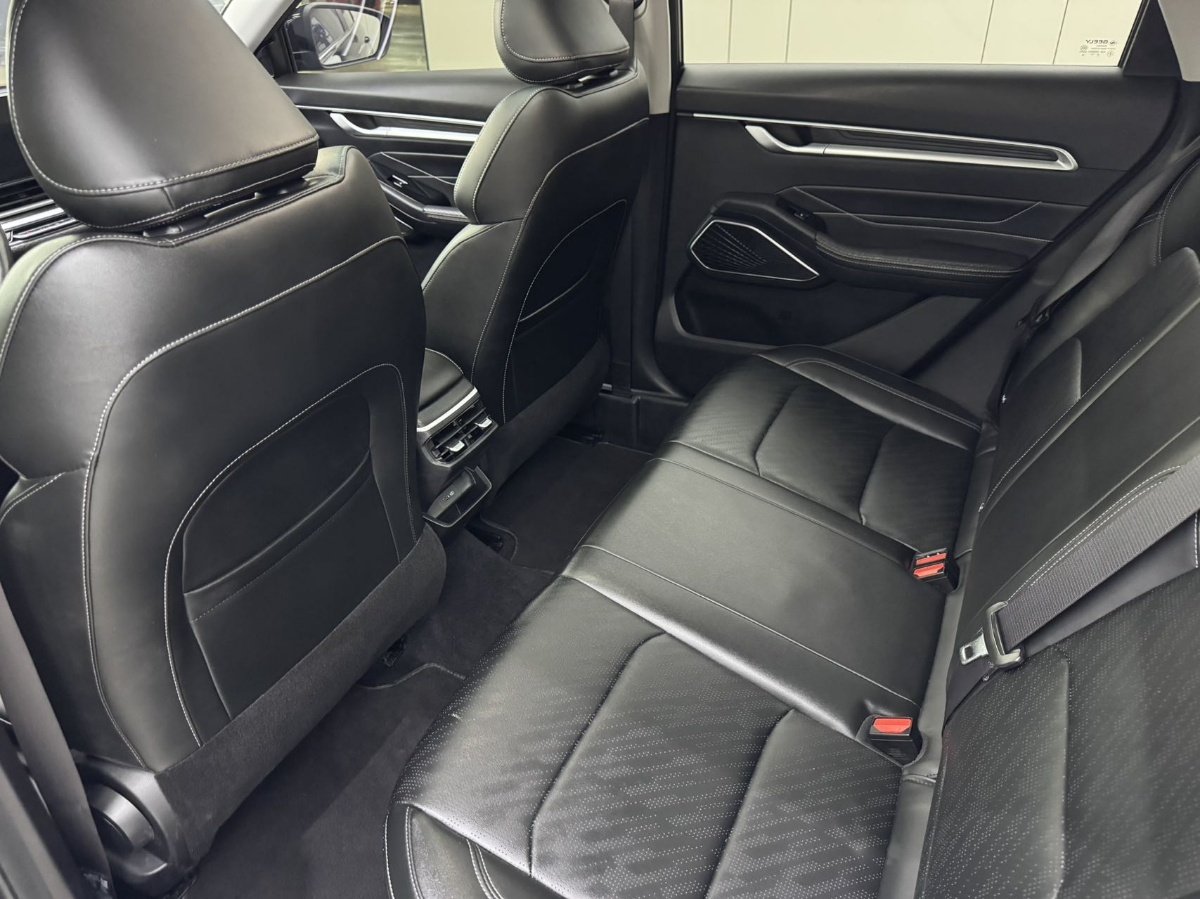 GEELY Emgrand 2022 #5 GEELY Emgrand 2022 car image #5