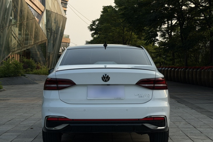 Volkswagen Lavida 2022 #6 Volkswagen Lavida 2022 car image #6