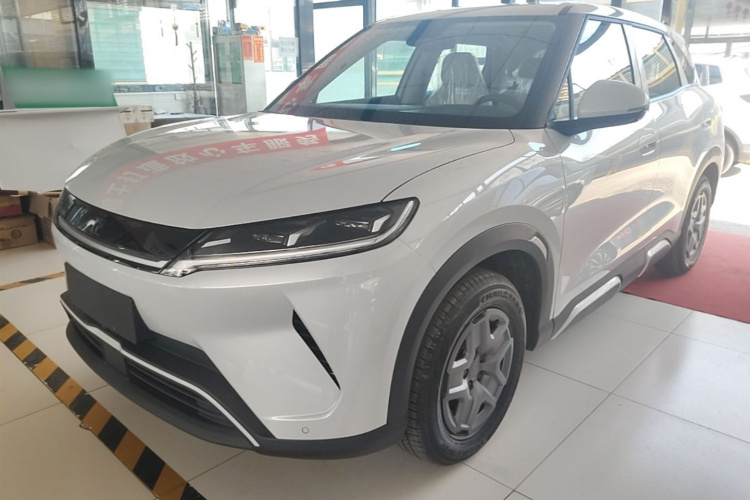 BYD YuanUP 2025 #2 BYD YuanUP 2025 car image #2