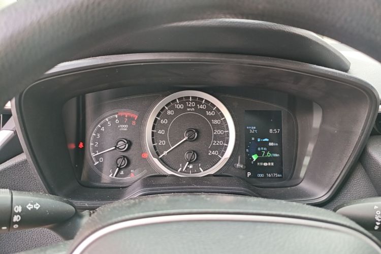 Toyota Corolla 2021 car image #12