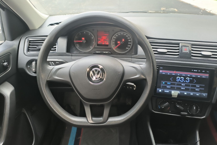Volkswagen Santana 2020 imagem de carro #11