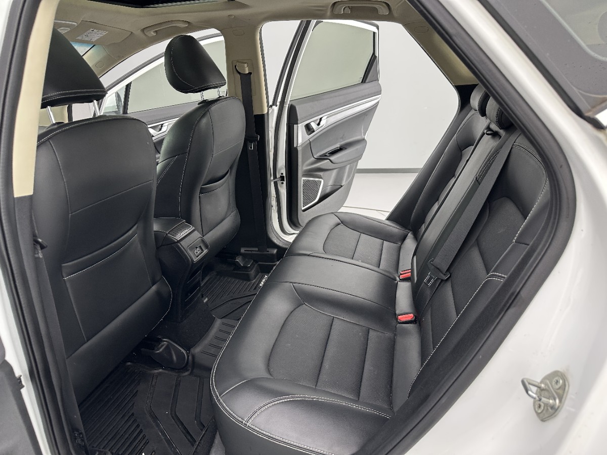 GEELY Emgrand GS 2019 #5 GEELY Emgrand GS 2019 car image #5