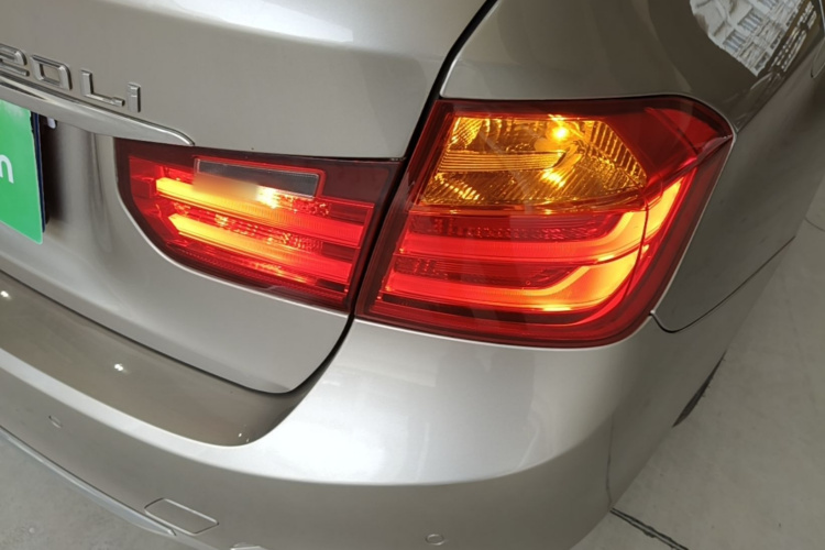 BMW 3 Series 2015 #8 BMW 3 Series 2015 car image #8