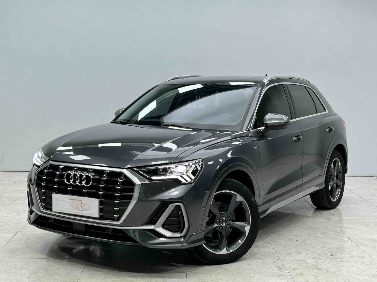 Audi Q3 2022 Audi Q3 2022 car image