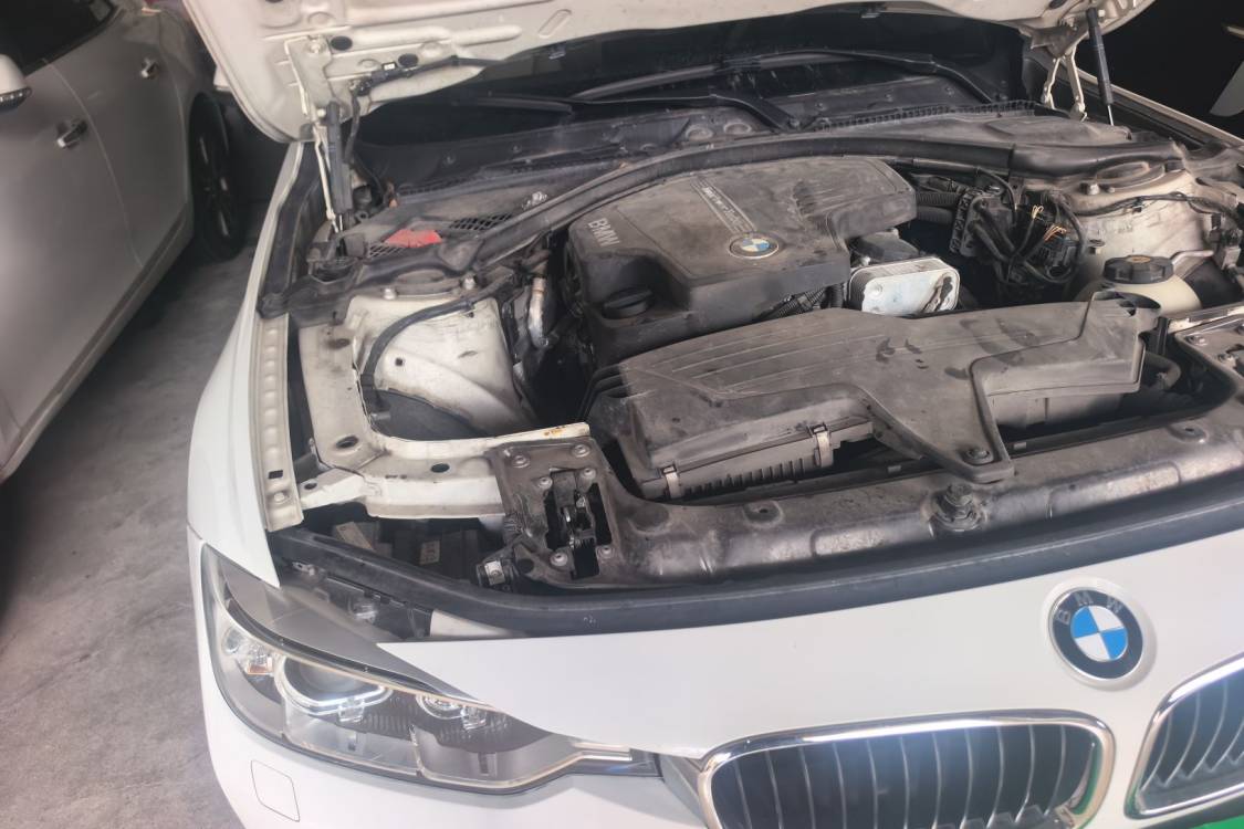 BMW 3 Series 2013 #11 BMW 3 Series 2013 car image #11