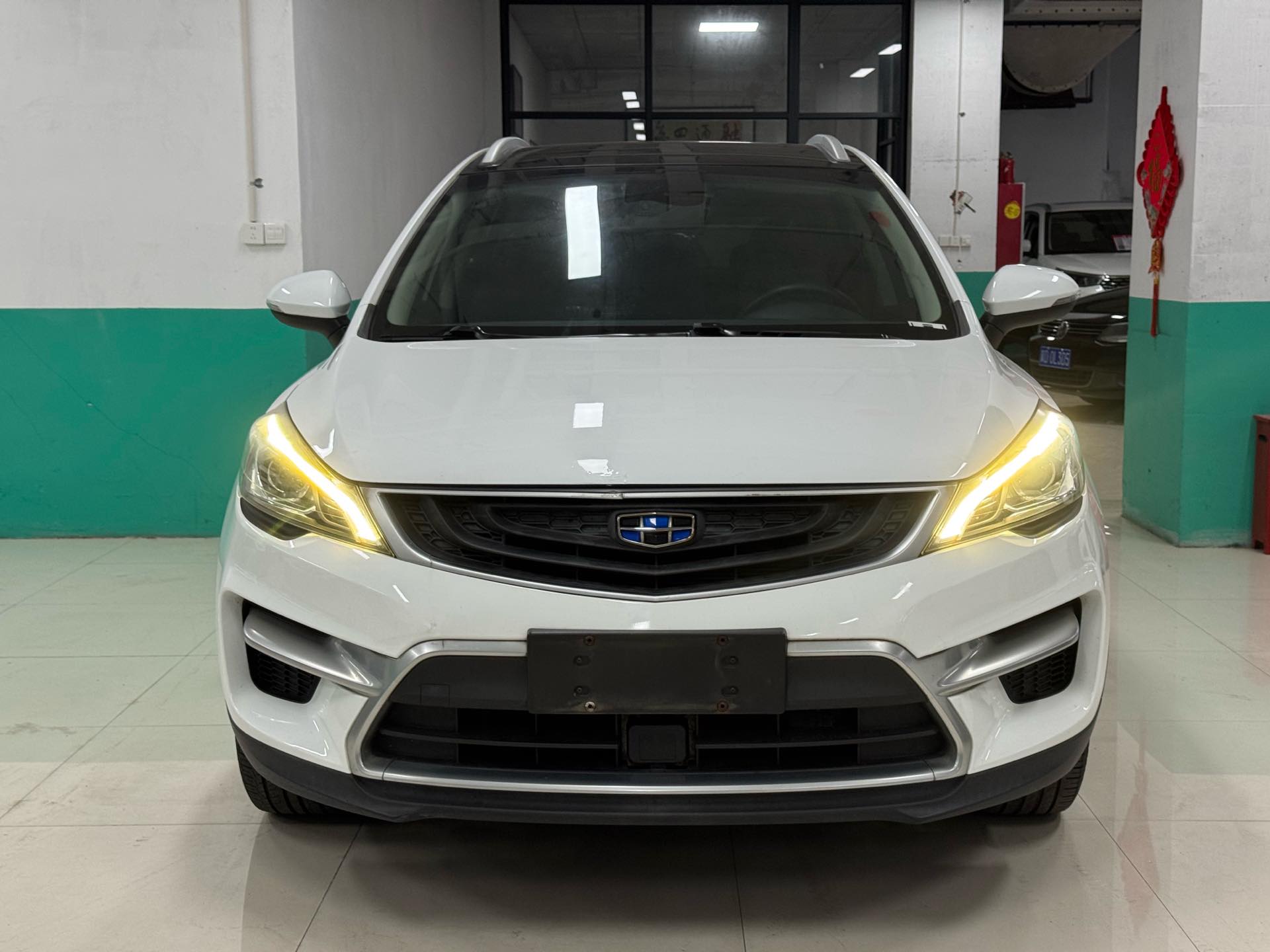 GEELY Emgrand GS 2017 car image #2