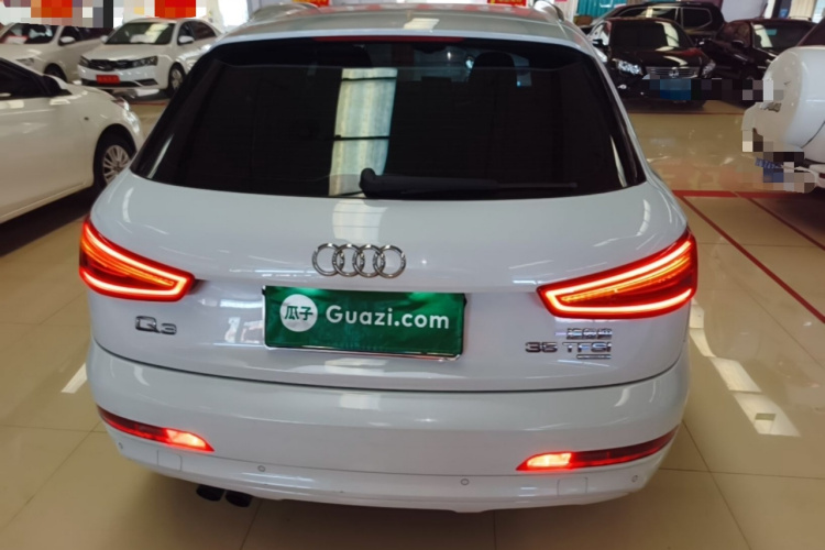 Audi Q3 2015 #4 Audi Q3 2015 car image #4