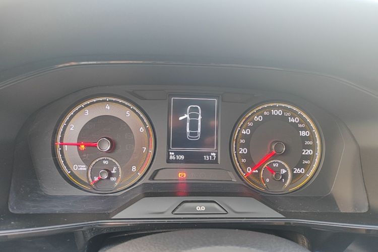 Volkswagen Lavida 2018 car image #12