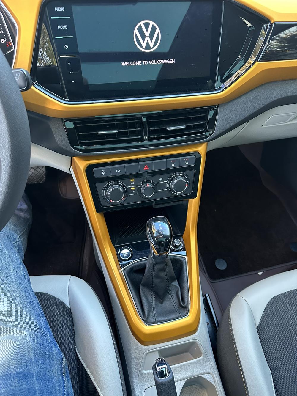 Volkswagen T-Cross 2023 #12 Volkswagen T-Cross 2023 car image #12