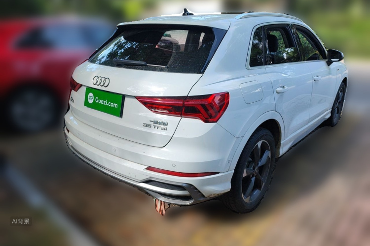 Audi Q3 2022 car image #7