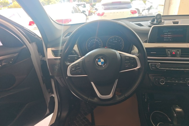 BMW X1 2019 #11 BMW X1 2019 car image #11