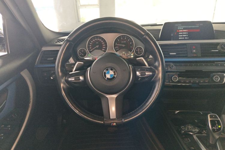 BMW 3 Series 2018 #11 BMW 3 Series 2018 car image #11