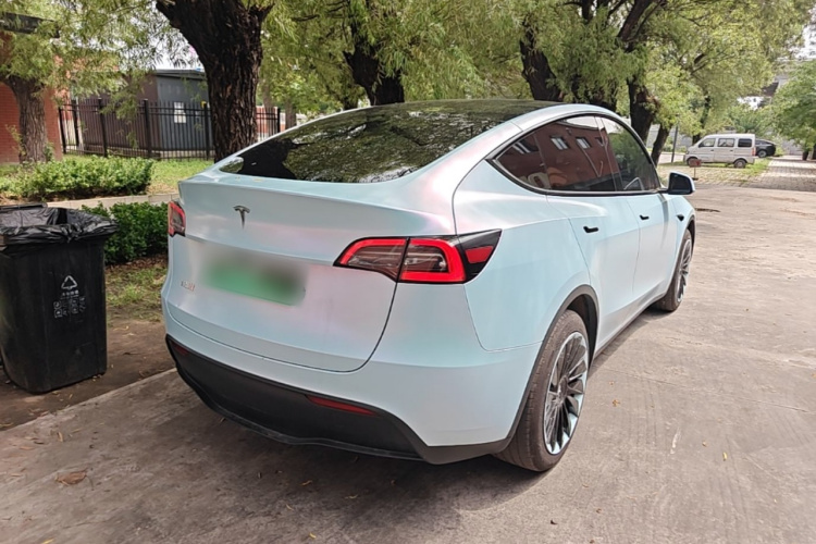 Tesla Model Y 2024 car image #7