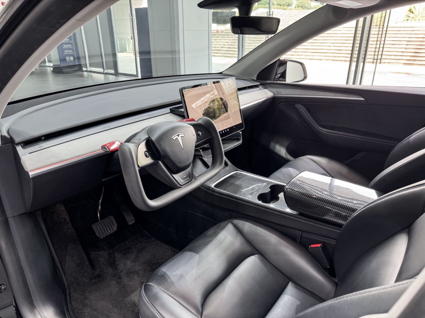 Tesla Model Y 2024 car image #7
