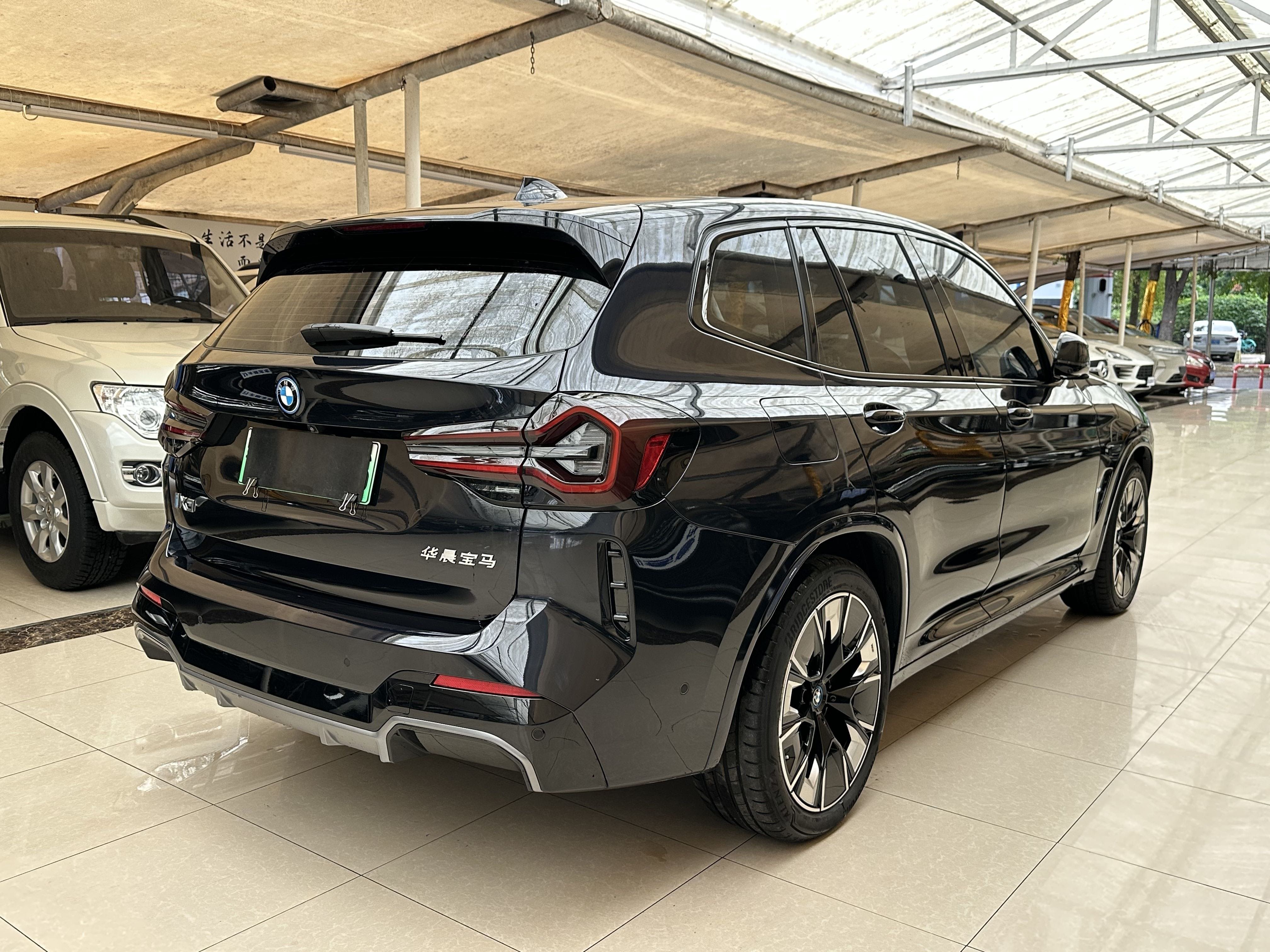 BMW iX3 2024 #4 BMW iX3 2024 car image #4