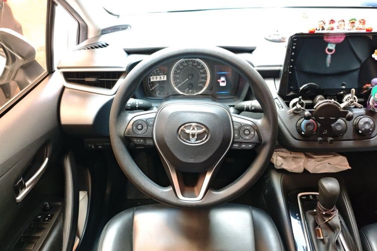 Toyota Corolla 2019 #11 Toyota Corolla 2019 car image #11