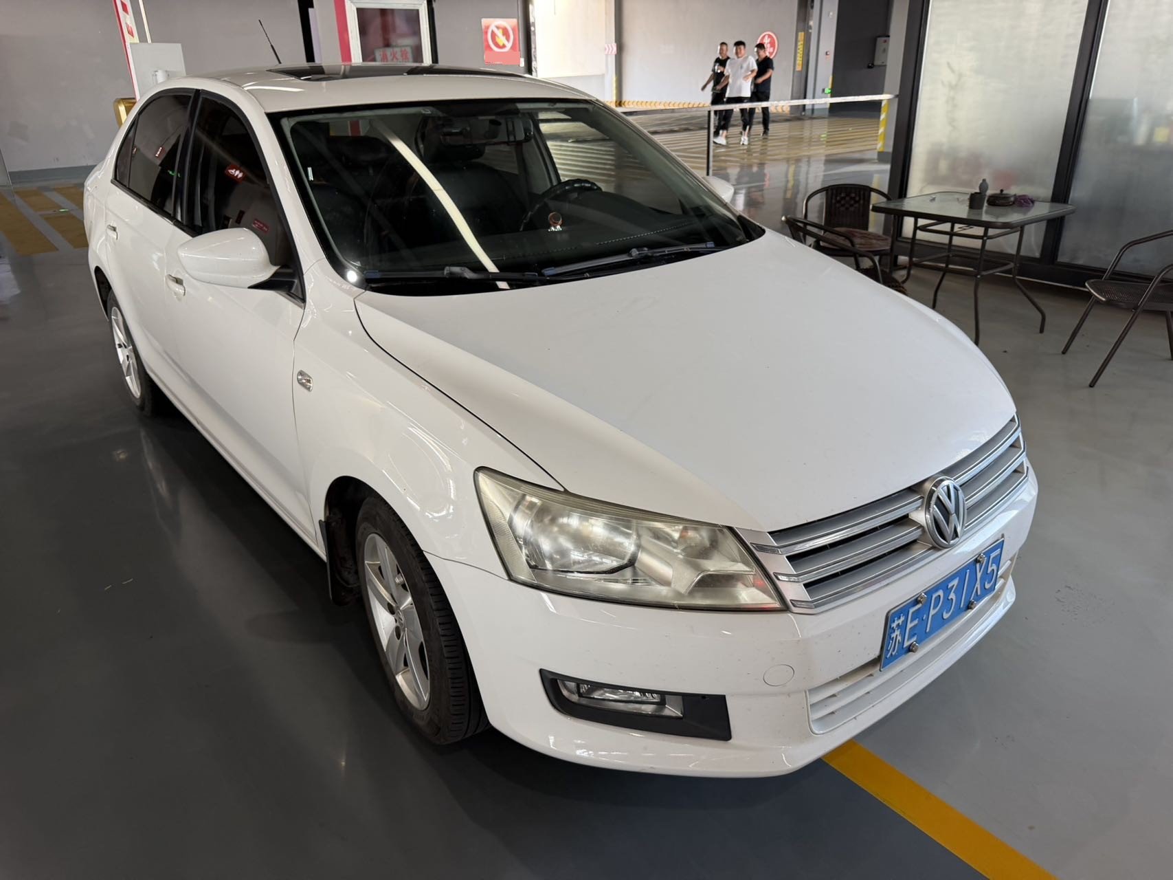 Volkswagen Santana 2014 car image #3