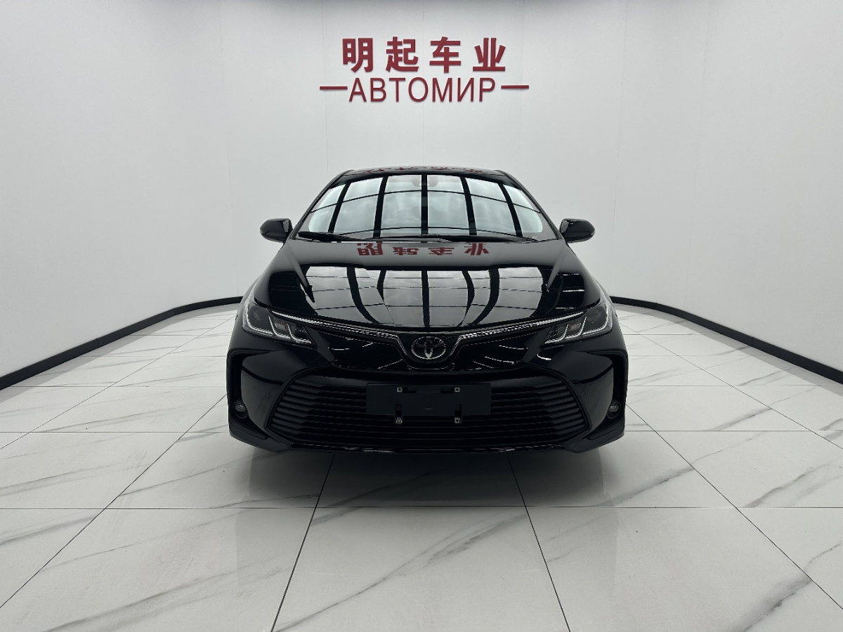 2023 #2 2023 immagine di auto #2