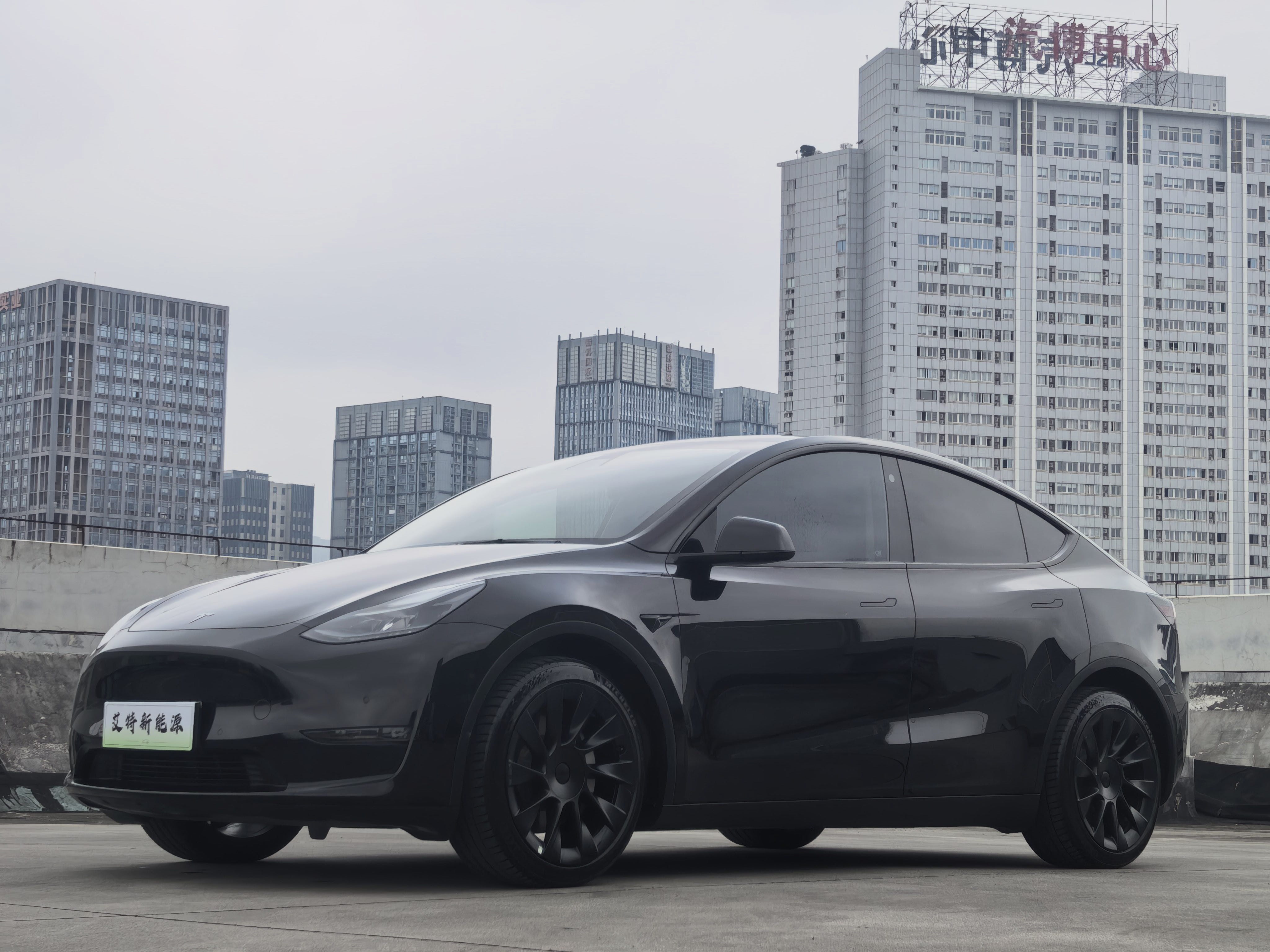 Tesla Model Y 2021 Tesla Model Y 2021 immagine di auto