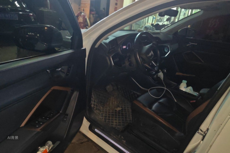 Audi Q3 2021 #18 Audi Q3 2021 صورة سيارة #18