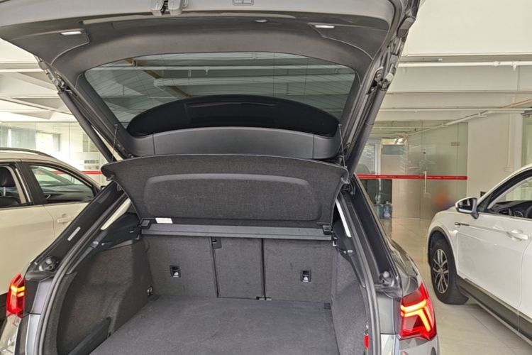 Audi Q3 2019 #21 Audi Q3 2019 car image #21