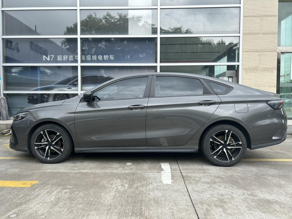 GEELY Binray 2024 immagine di auto #3