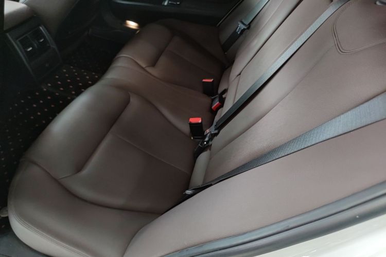 BMW 3 Series 2018 #13 BMW 3 Series 2018 car image #13