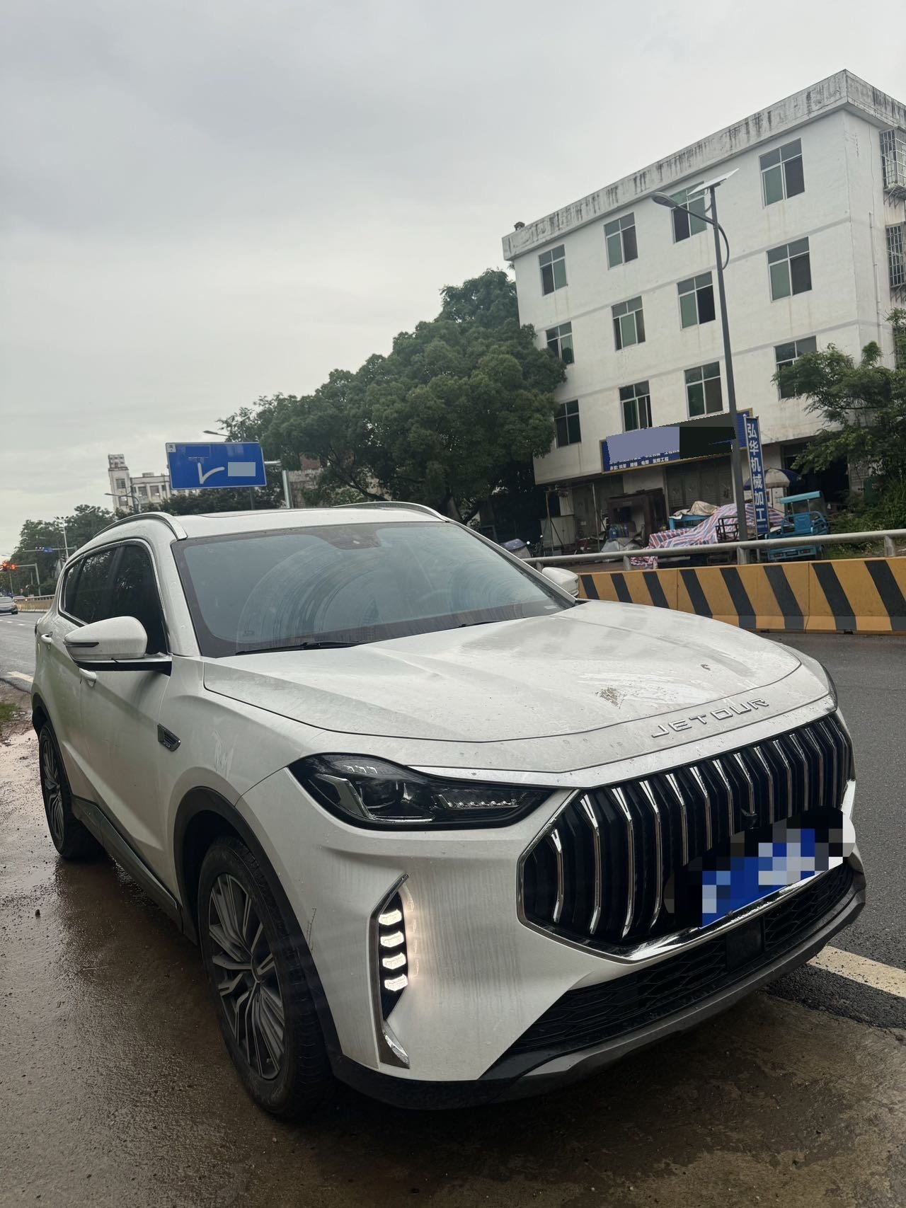 Jetour X70 PLUS 2024 image de voiture #3
