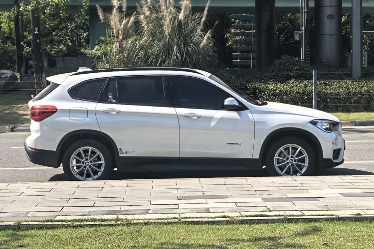 BMW X1 2016 car image #9