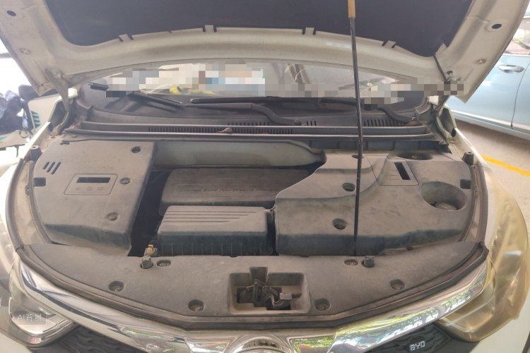 BYD Yuan 2016 #22 BYD Yuan 2016 car image #22