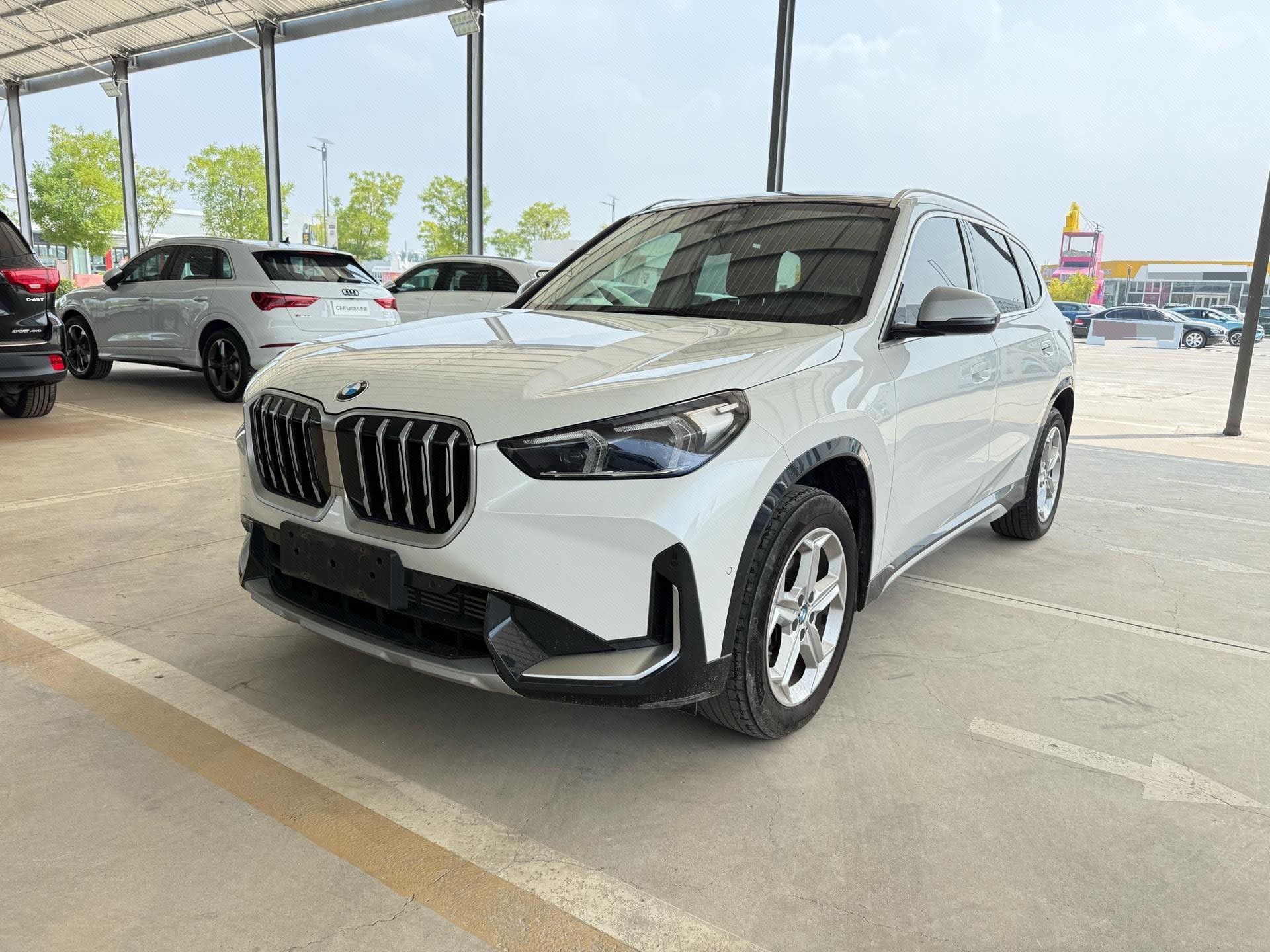 BMW X1 2024 BMW X1 2024 car image
