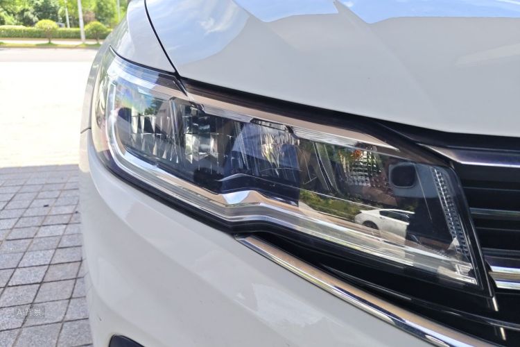 Volkswagen Bora 2019 #8 Volkswagen Bora 2019 car image #8