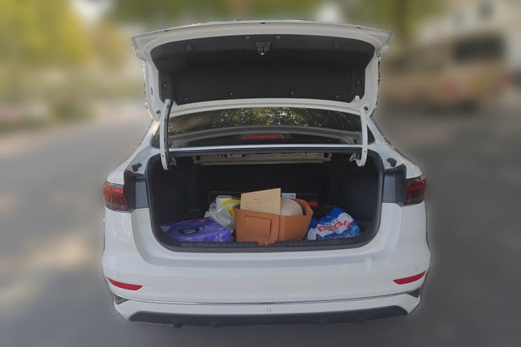 GEELY Emgrand 2023 car image #21