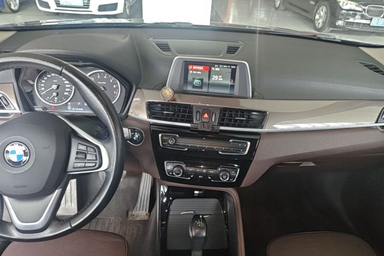 BMW X1 2018 #17 BMW X1 2018 car image #17