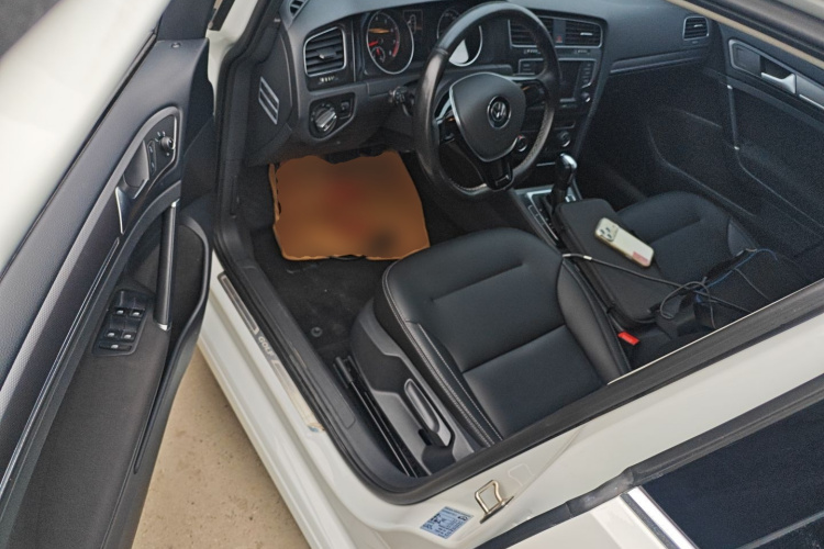 Volkswagen Golf 2017 imagen de coche #16