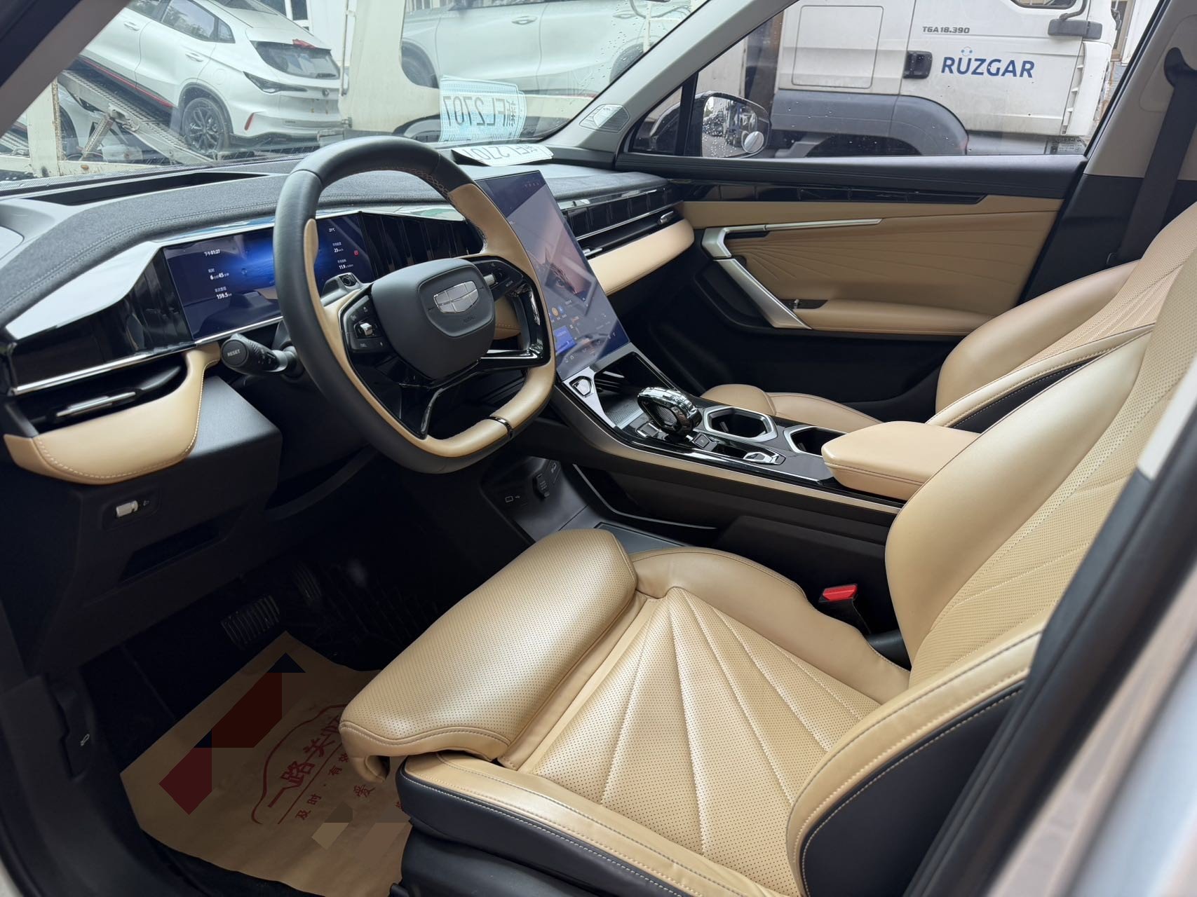 GEELY Boyue L 2022 صورة سيارة #4