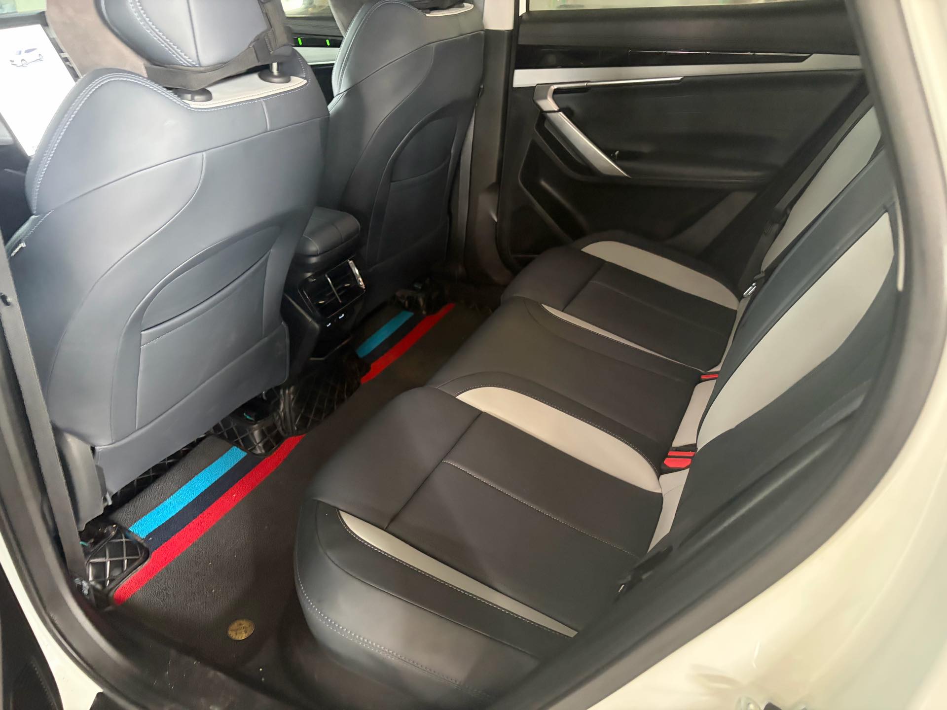 GEELY Boyue L 2025 #7 GEELY Boyue L 2025 car image #7